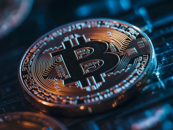 比特币回调日本Metaplanet账面出现逾一成浮亏 股价高位暴跌82％