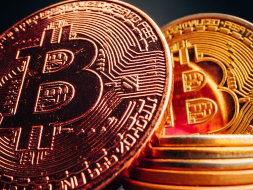 单日失血逾 10 亿美元！比特币现货 ETF 创史上最惨净流出纪录