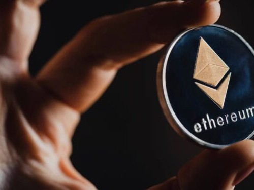 全美首档以太币 ETF 申请引入「质押功能」！以太币闻讯涨逾 6%