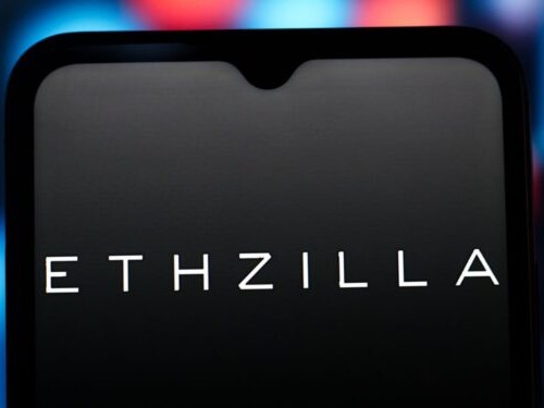 卖掉 4,000 万美元以太币！ETHZilla 启动 2.5 亿美元库藏股护盘