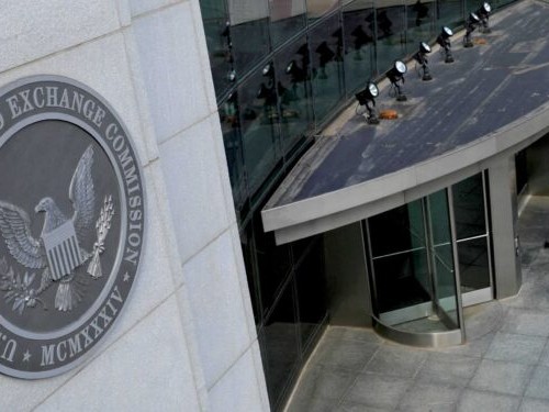 美国 SEC 再度按下暂停键，「6 档竞争币 ETF」审查全面延后
